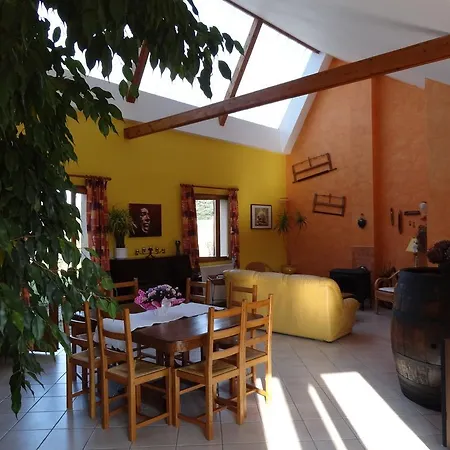 Bed & Breakfast La Paumanelle Corbelin