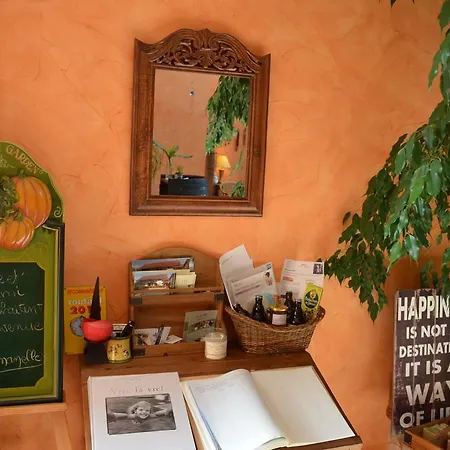 La Paumanelle Bed & Breakfast