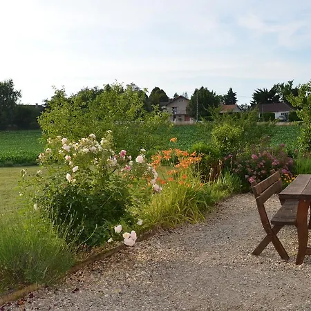 Bed & Breakfast La Paumanelle Corbelin